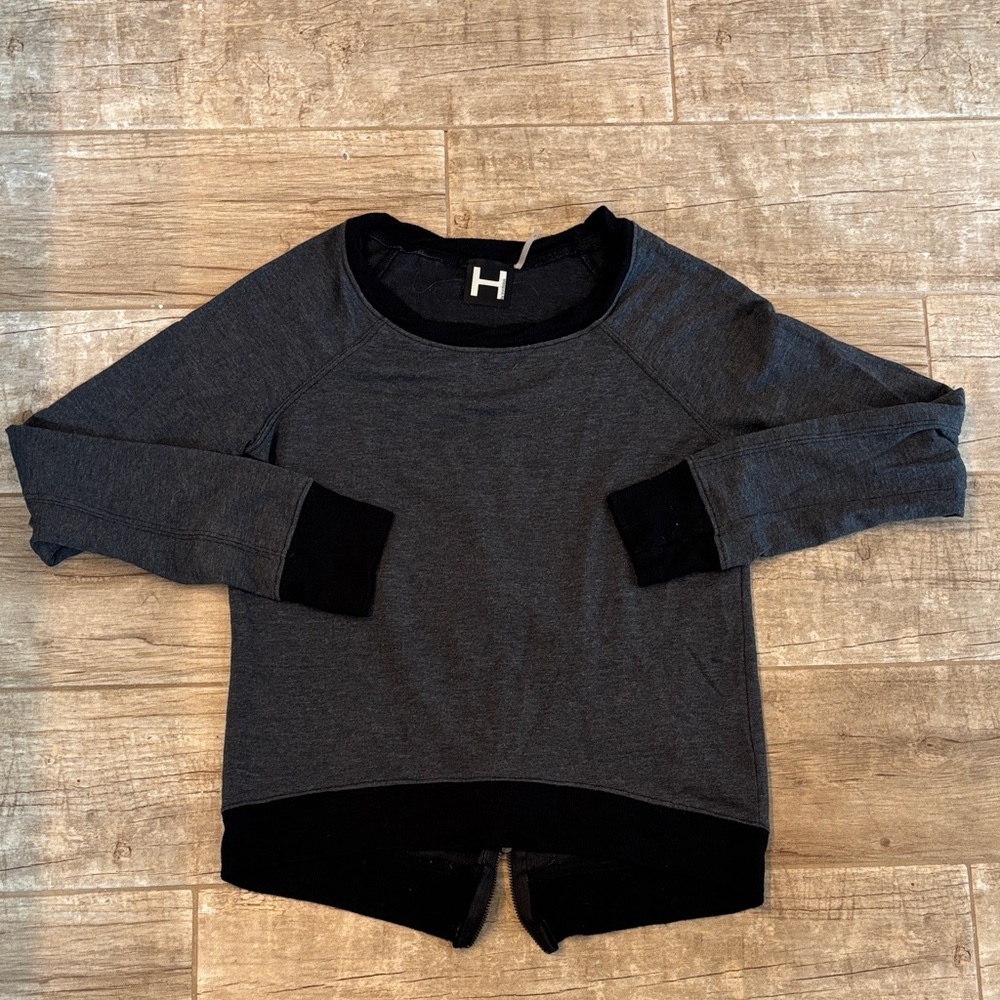 H By Bordeaux Gray and Black Long Sleeve With Zipper Back